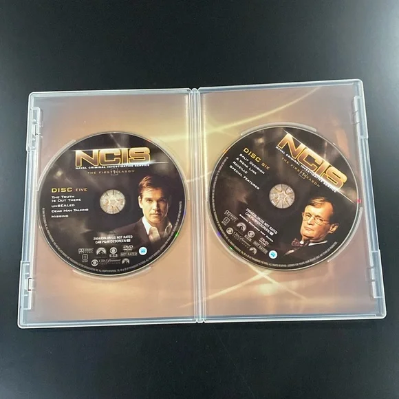 NCIS - The Complete First Season - Picture 11 of 16